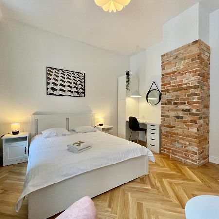 Chili Apartment Torun Exterior foto